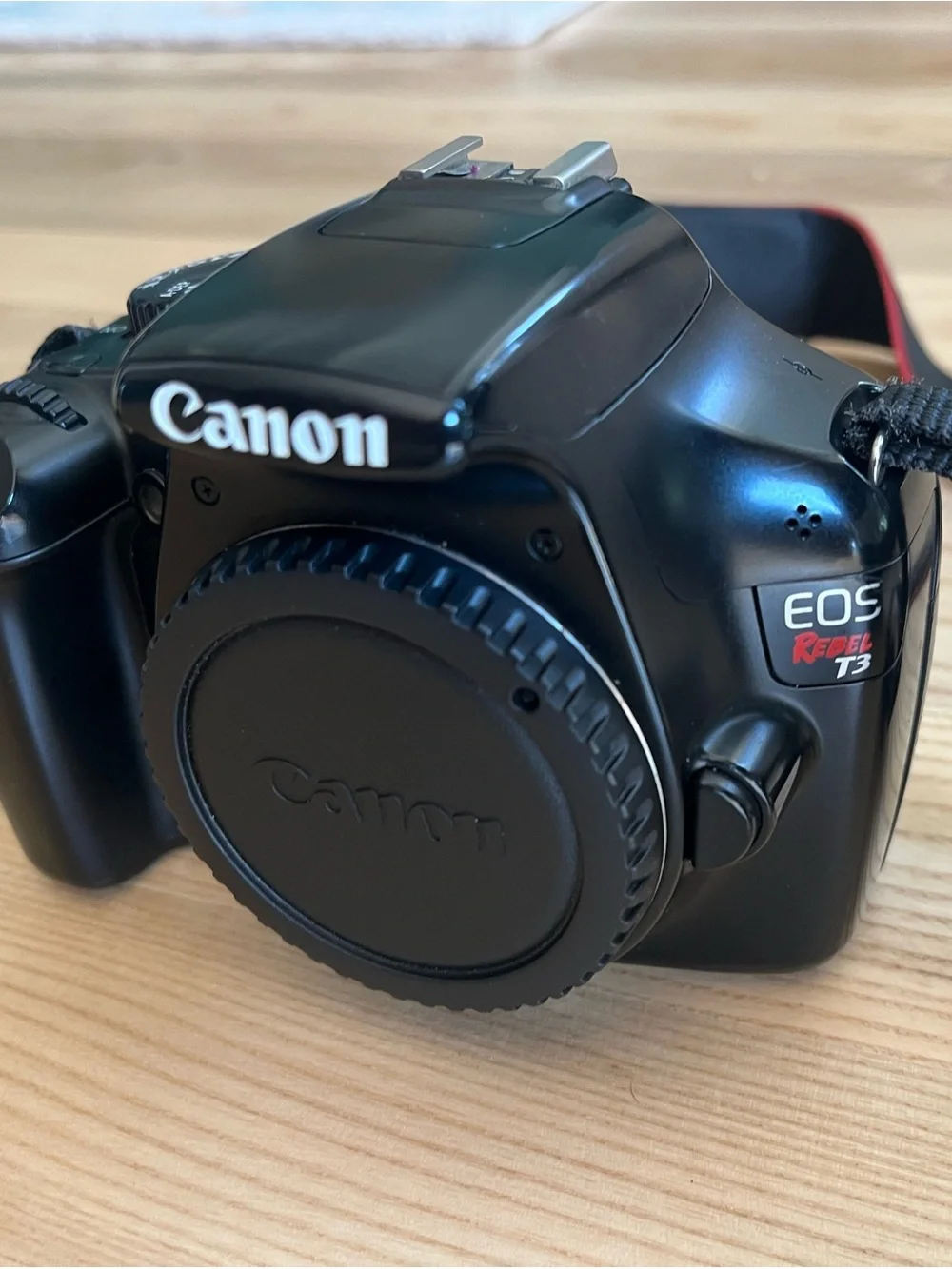Canon EOS Rebel T3 (EOS 1100D) DSLR Camera